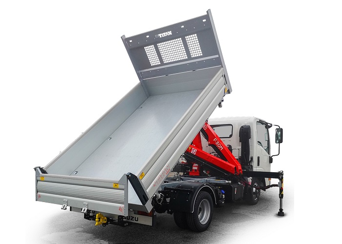 TITAN tribenne alu IT 2600 x 1950 et grue FASSI F30M.0.23
