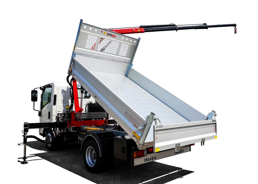 Benne arrière 3200 x 1950 TITAN avec grue Palfinger PK2900 B // M27 F